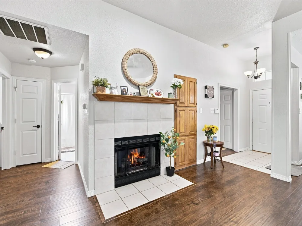 2532 John Drive Denton, TX 76207