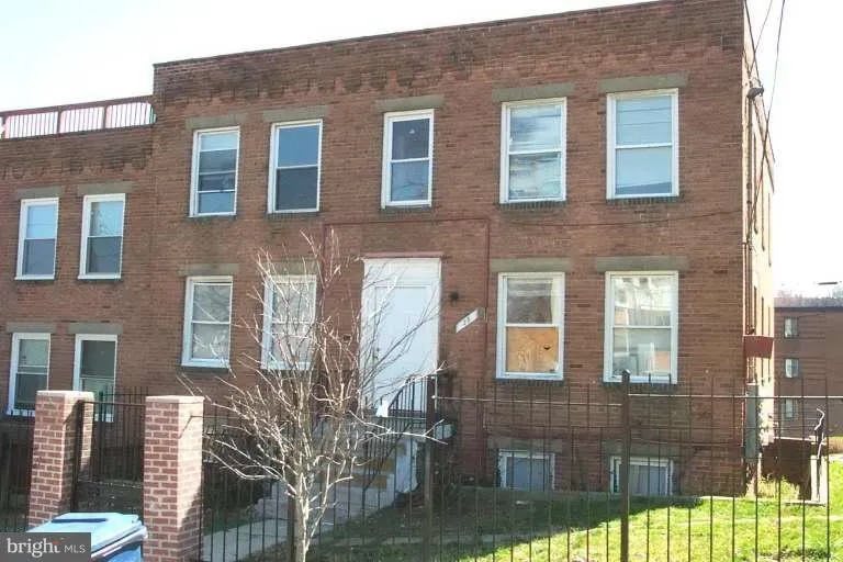 28 GALVESTON PLACE SW #B Washington, DC 20032