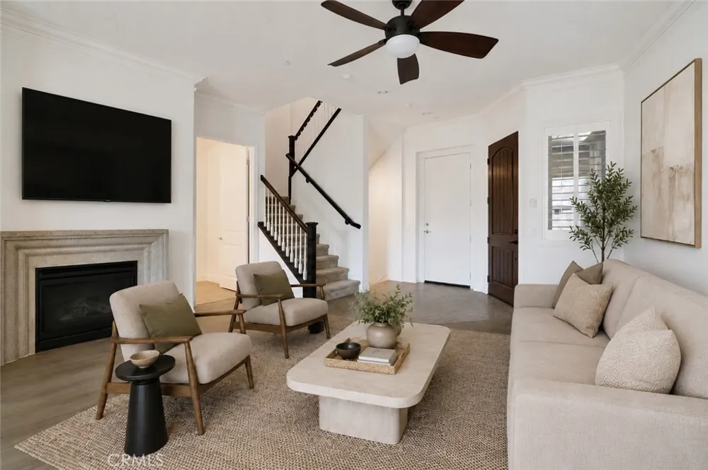 21917 Bella Vista Place Chatsworth, CA 91311