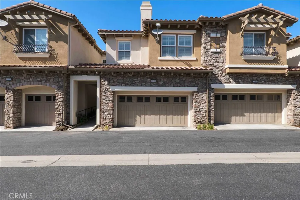 21917 Bella Vista Place Chatsworth, CA 91311