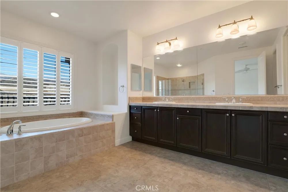 21917 Bella Vista Place Chatsworth, CA 91311