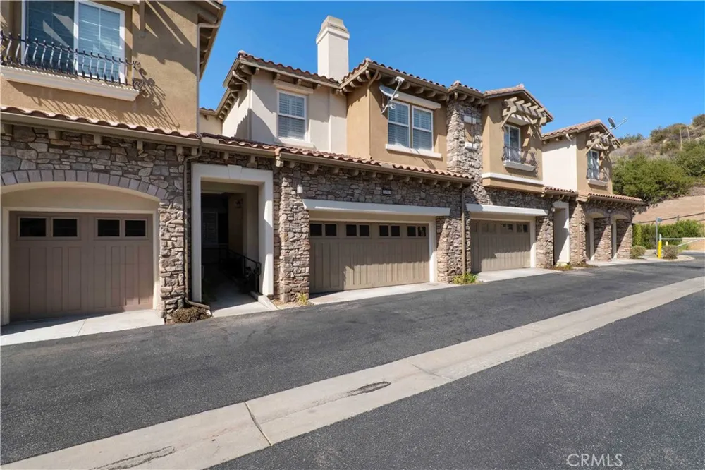 21917 Bella Vista Place Chatsworth, CA 91311