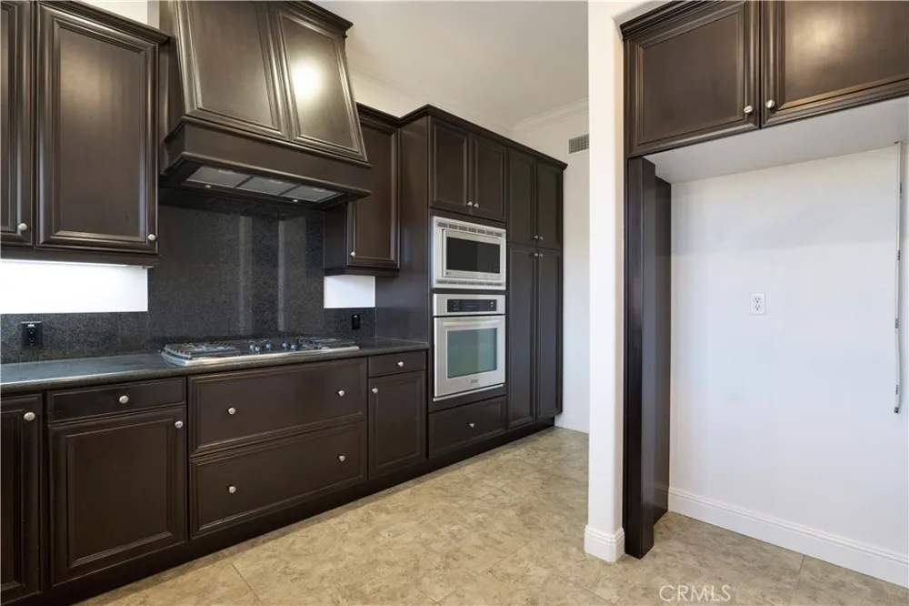 21917 Bella Vista Place Chatsworth, CA 91311