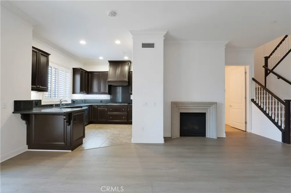 21917 Bella Vista Place Chatsworth, CA 91311