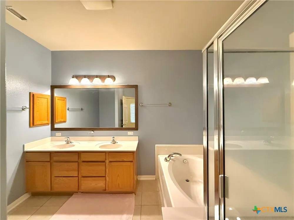 106 Heritage Oak Court Victoria, TX 77901