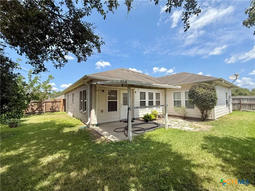 106 Heritage Oak Court Victoria, TX 77901