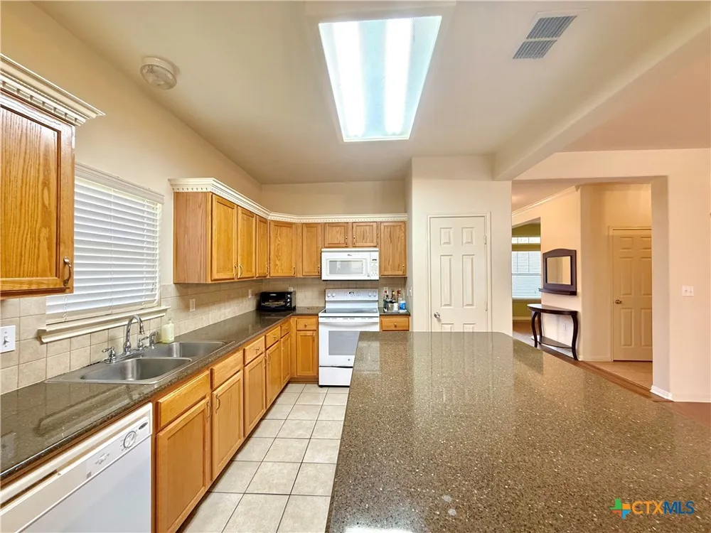 106 Heritage Oak Court Victoria, TX 77901