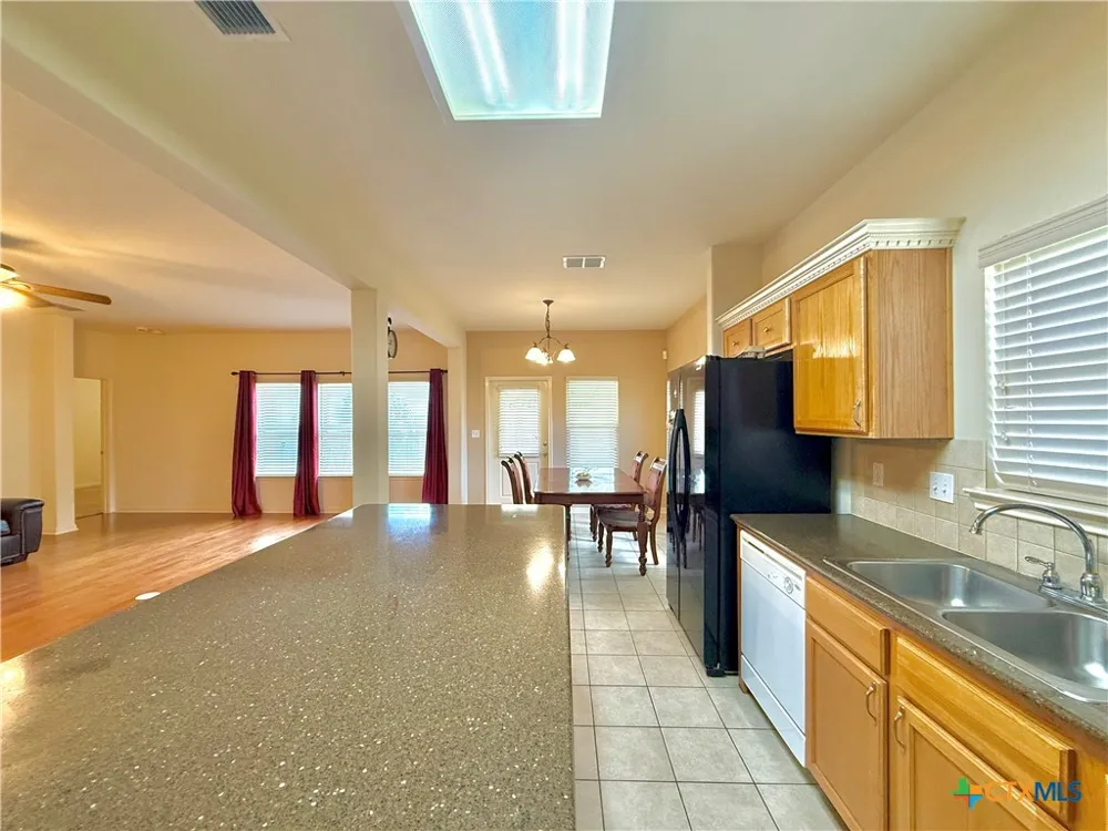 106 Heritage Oak Court Victoria, TX 77901