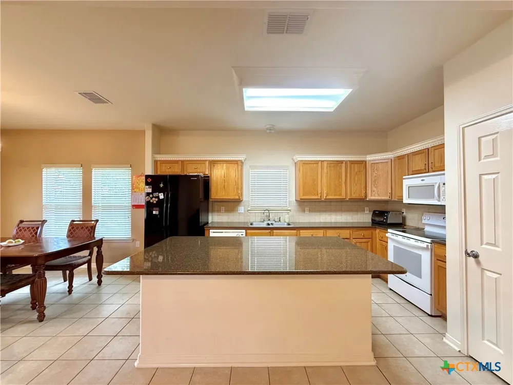 106 Heritage Oak Court Victoria, TX 77901