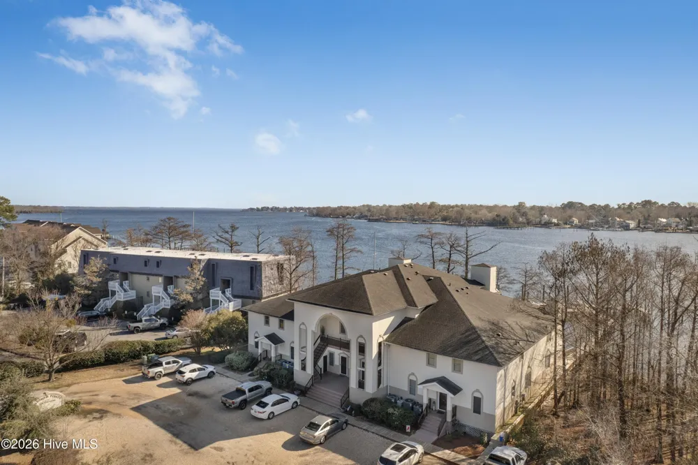 9 Gardner Point Drive #9 Elizabeth City, NC 27909