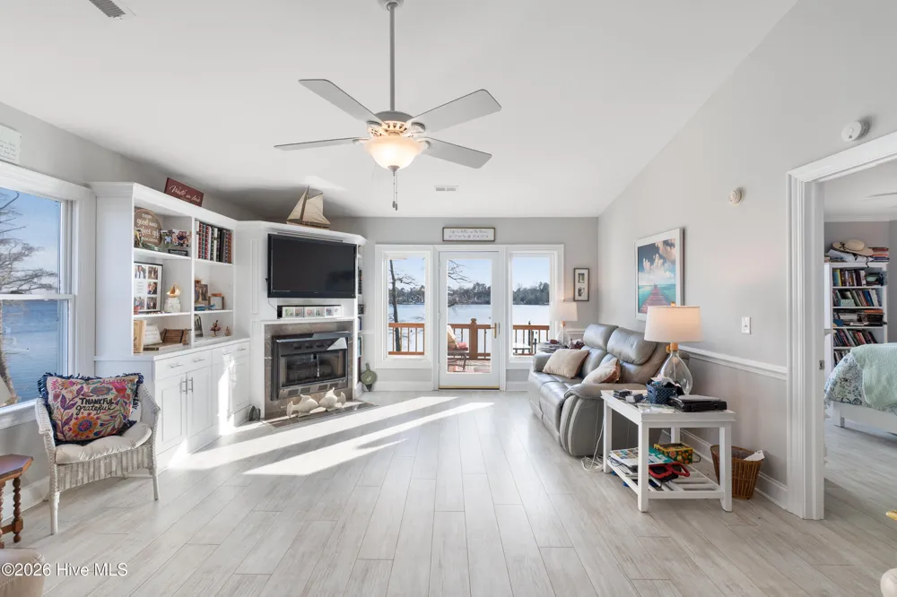 9 Gardner Point Drive #9 Elizabeth City, NC 27909