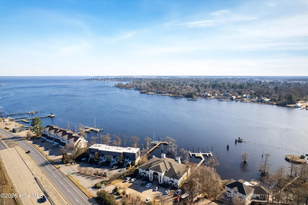 9 Gardner Point Drive #9 Elizabeth City, NC 27909