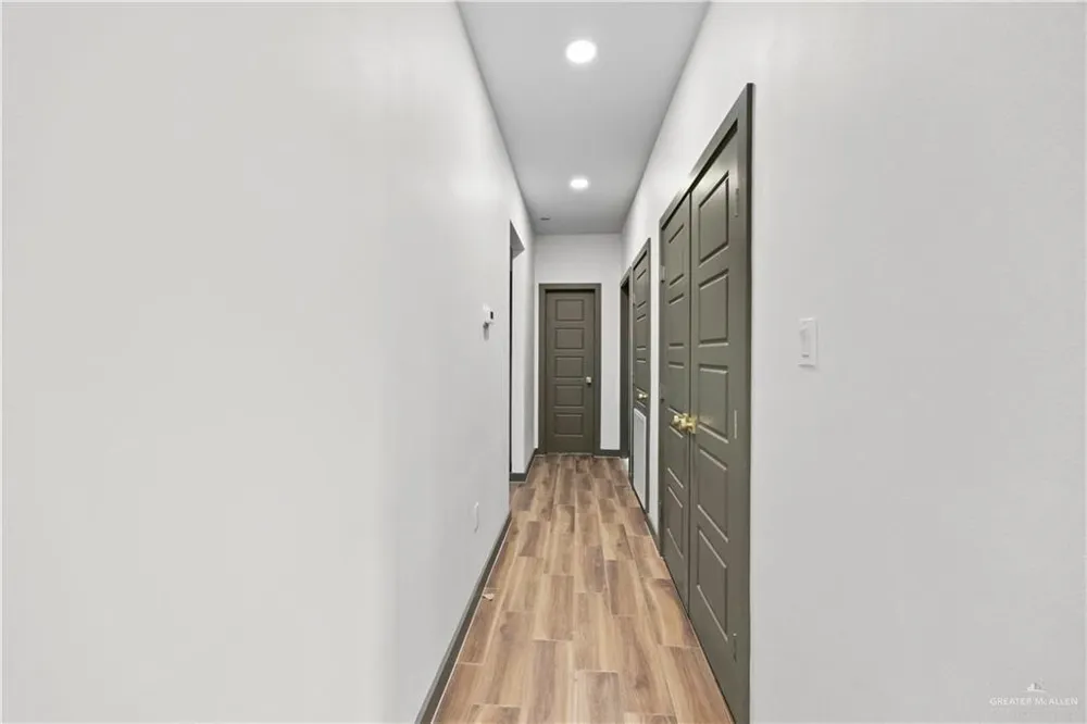 2365 Via Roma Lane Weslaco, TX 78596