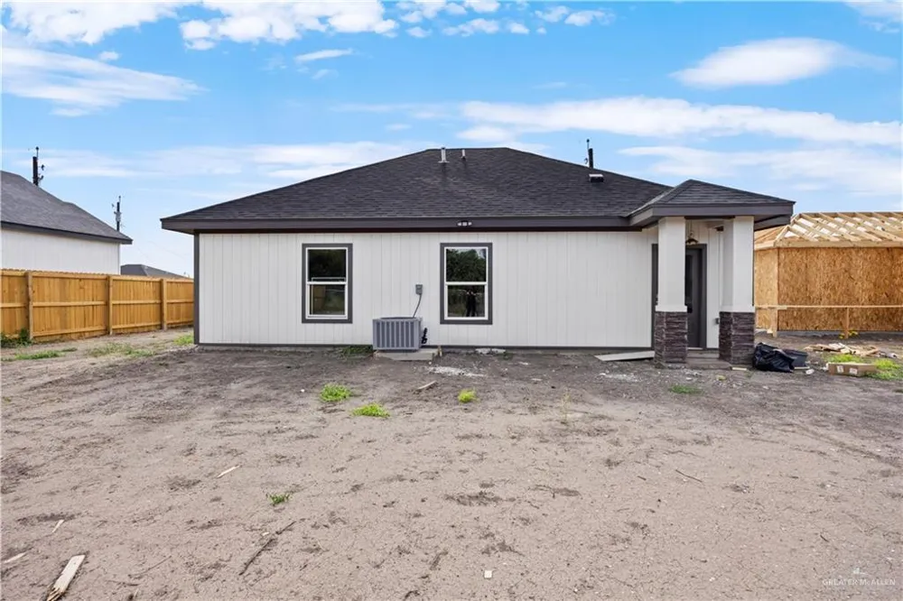 2365 Via Roma Lane Weslaco, TX 78596
