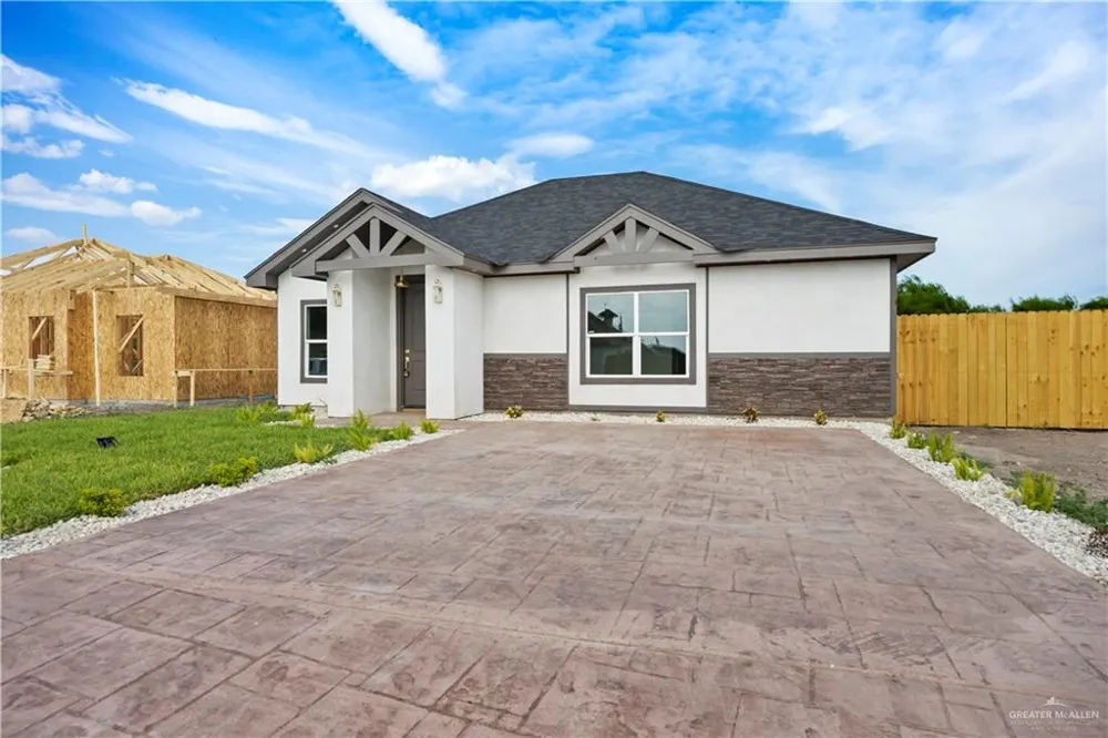 2365 Via Roma Lane Weslaco, TX 78596