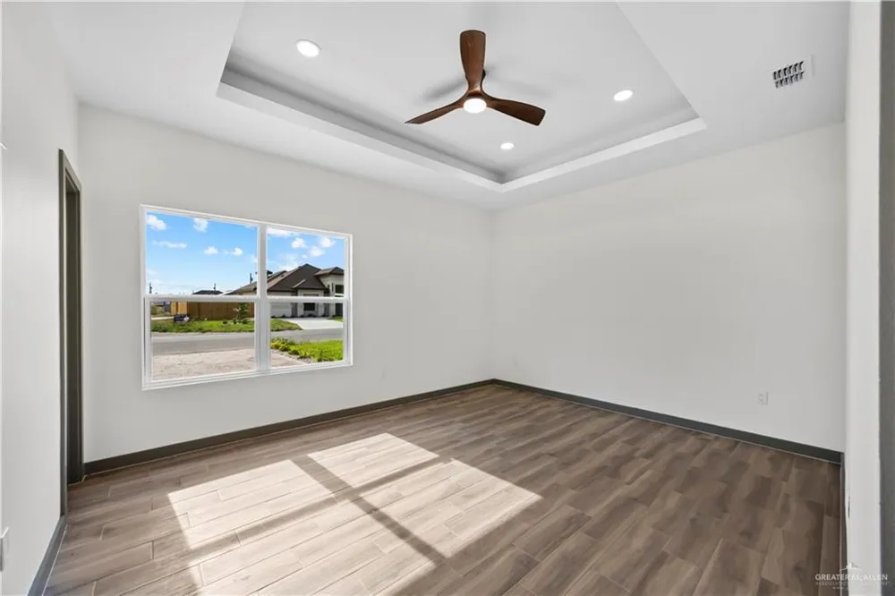 2365 Via Roma Lane Weslaco, TX 78596