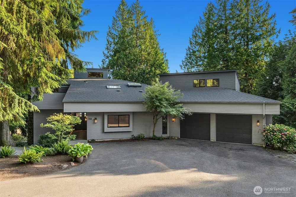 7118 NE 118th Street Kirkland, WA 98034