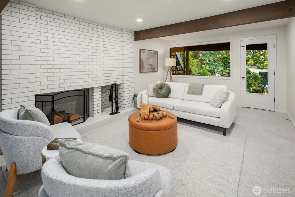 7118 NE 118th Street Kirkland, WA 98034