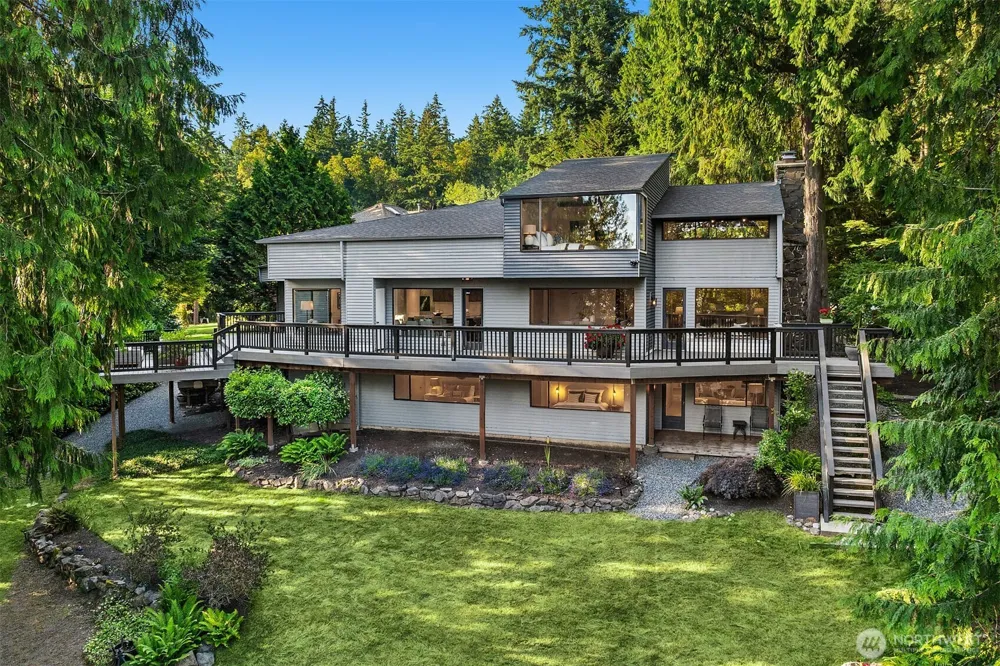 7118 NE 118th Street Kirkland, WA 98034
