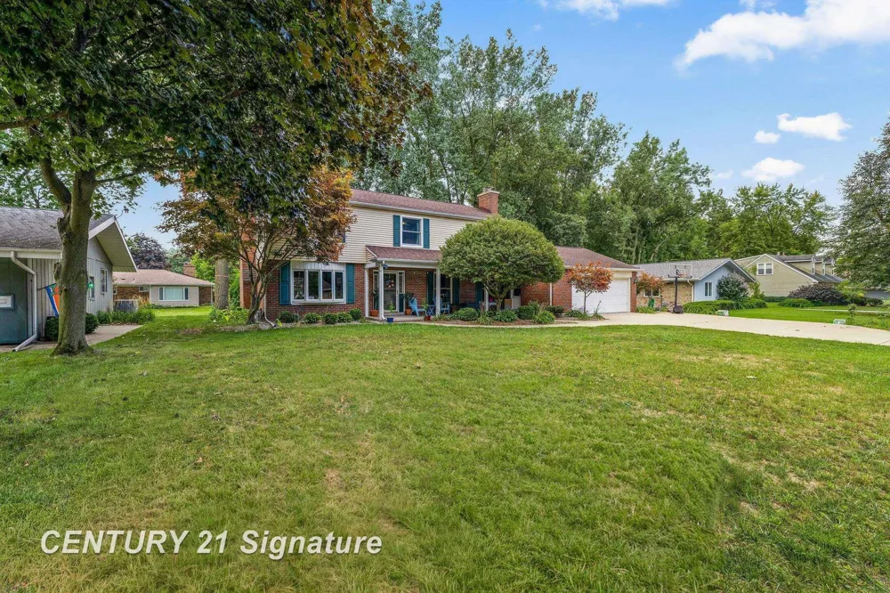 2870 E Nottingham Drive Saginaw Charter Township, MI 48603