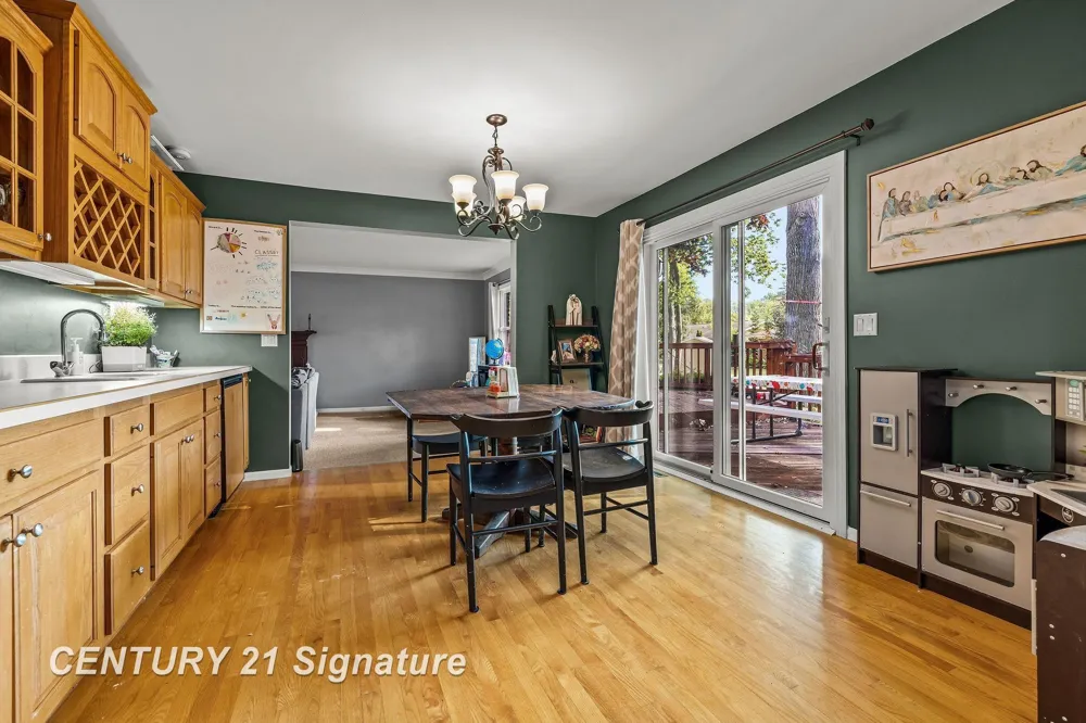2870 E Nottingham Drive Saginaw Charter Township, MI 48603