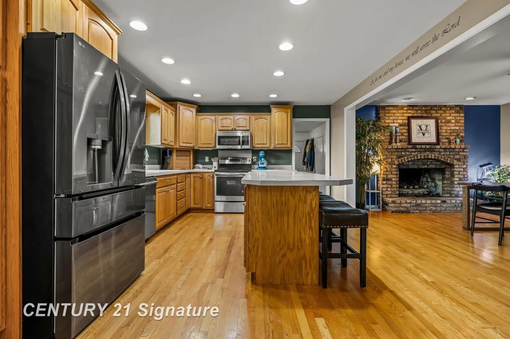 2870 E Nottingham Drive Saginaw Charter Township, MI 48603