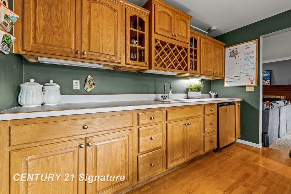 2870 E Nottingham Drive Saginaw Charter Township, MI 48603