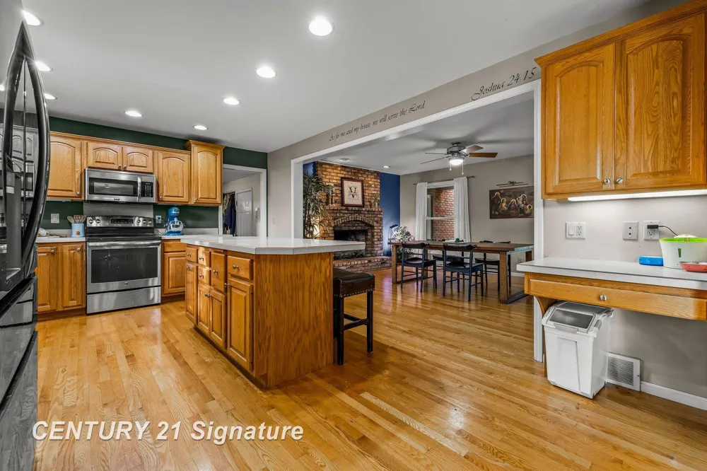 2870 E Nottingham Drive Saginaw Charter Township, MI 48603