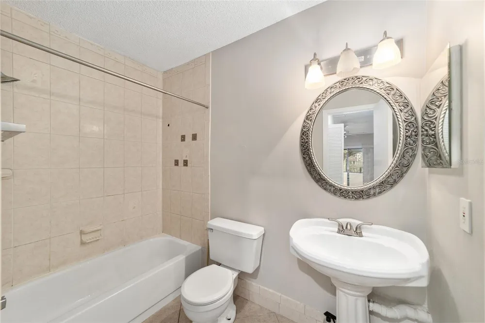 3401 E FORT KING STREET #202 ocala, FL 34470