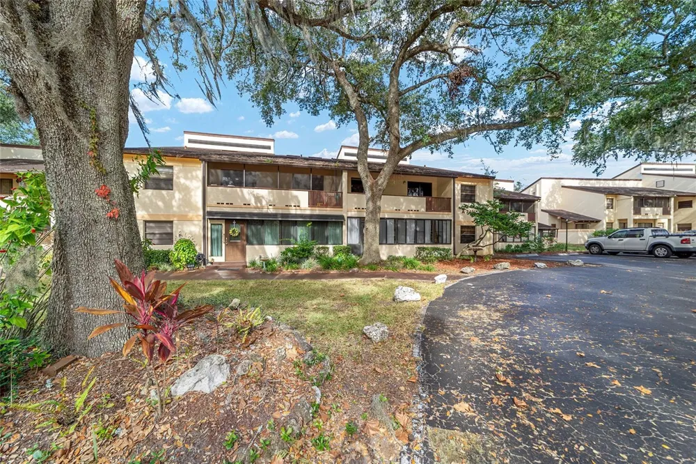 3401 E FORT KING STREET #202 ocala, FL 34470