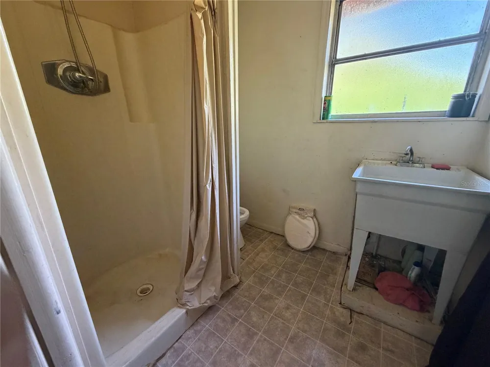 124 SE 44TH STREET Gainesville, FL 32641