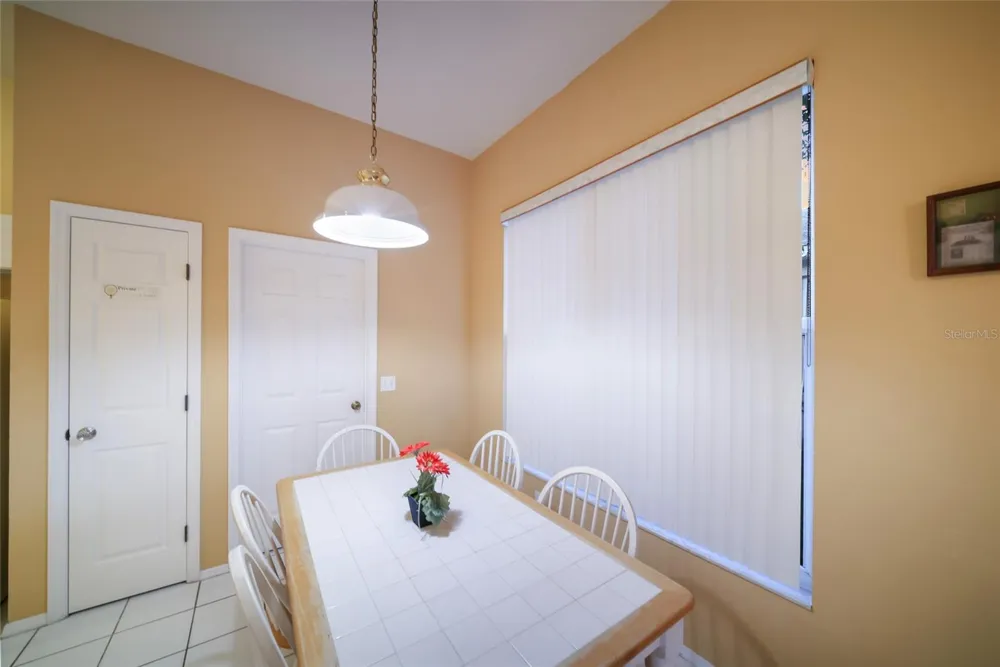 230 41ST STREET NE Bradenton, FL 34208
