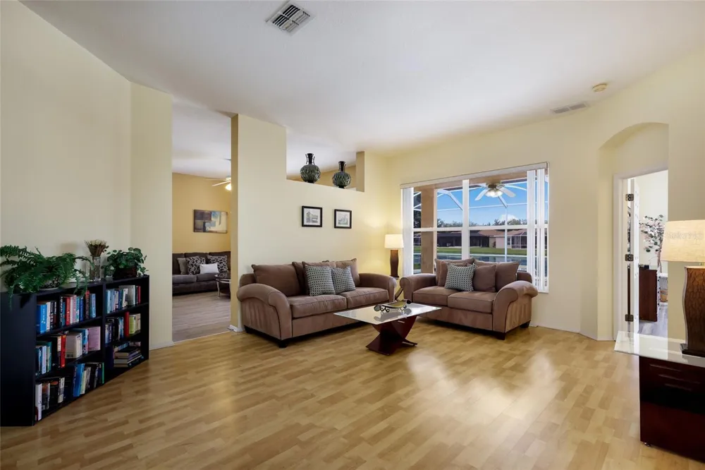 230 41ST STREET NE Bradenton, FL 34208