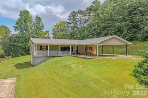 163 Meadowbrook Lane