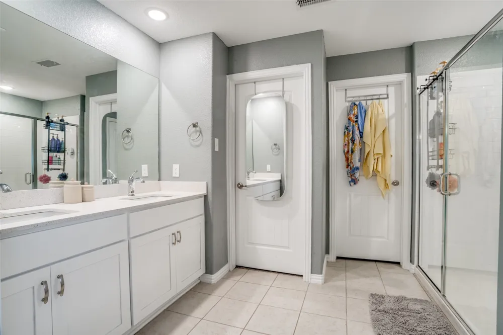 2209 Hanover Street Farmersville, TX 75442