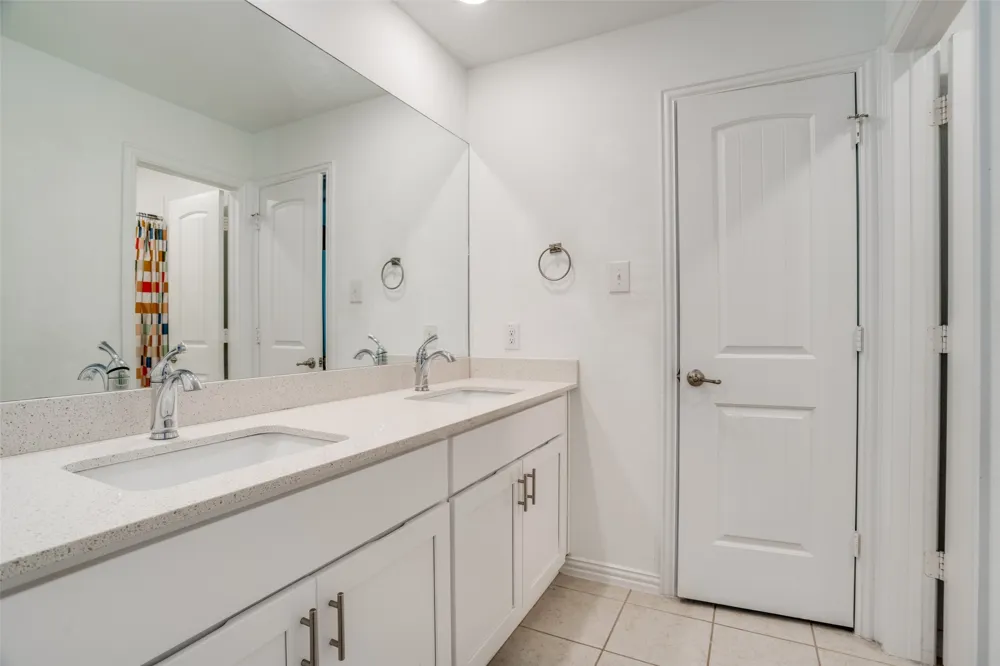 2209 Hanover Street Farmersville, TX 75442