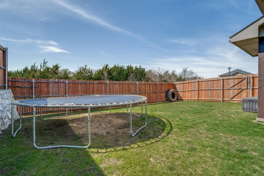 2209 Hanover Street Farmersville, TX 75442