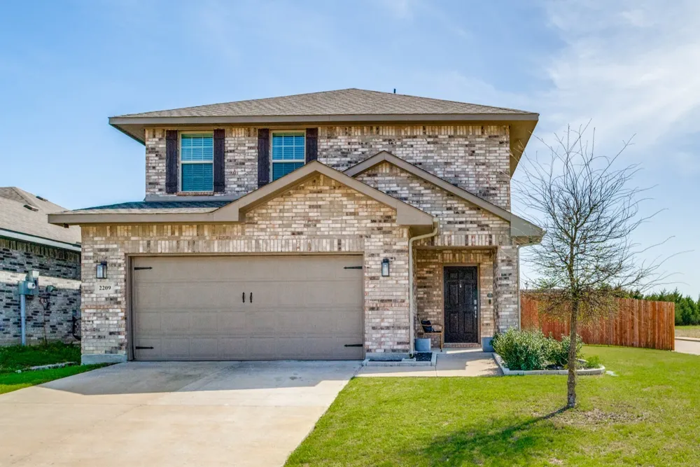 2209 Hanover Street Farmersville, TX 75442