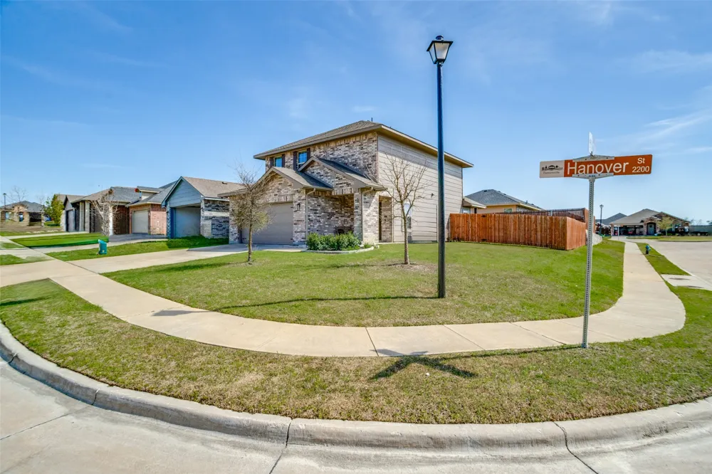 2209 Hanover Street Farmersville, TX 75442