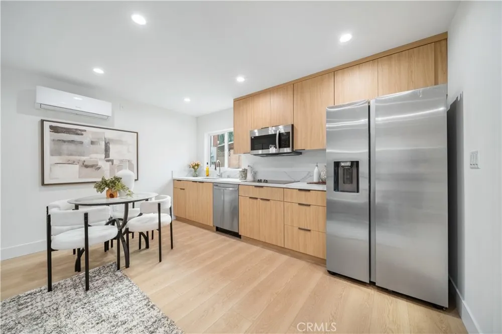 19920 Kittridge Street Winnetka, CA 91306