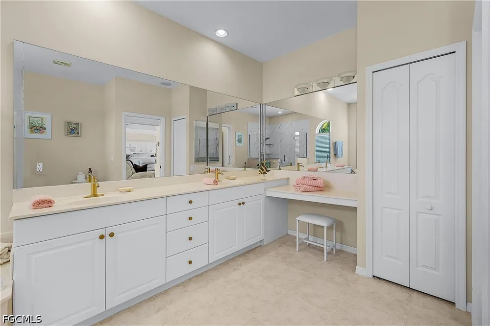 SE 21st Avenue Cape Coral, FL 33990