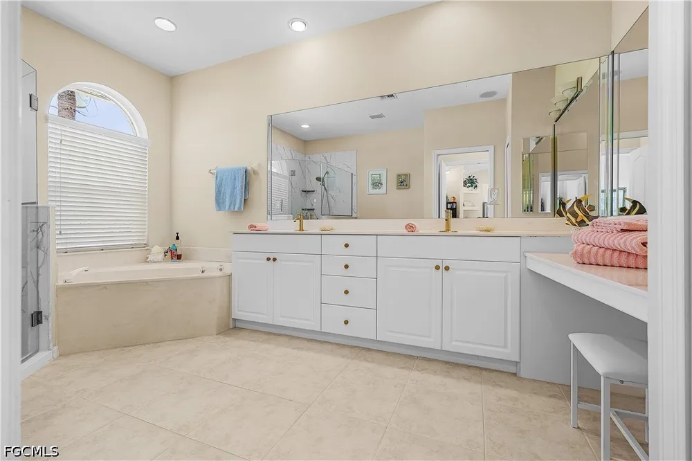 SE 21st Avenue Cape Coral, FL 33990