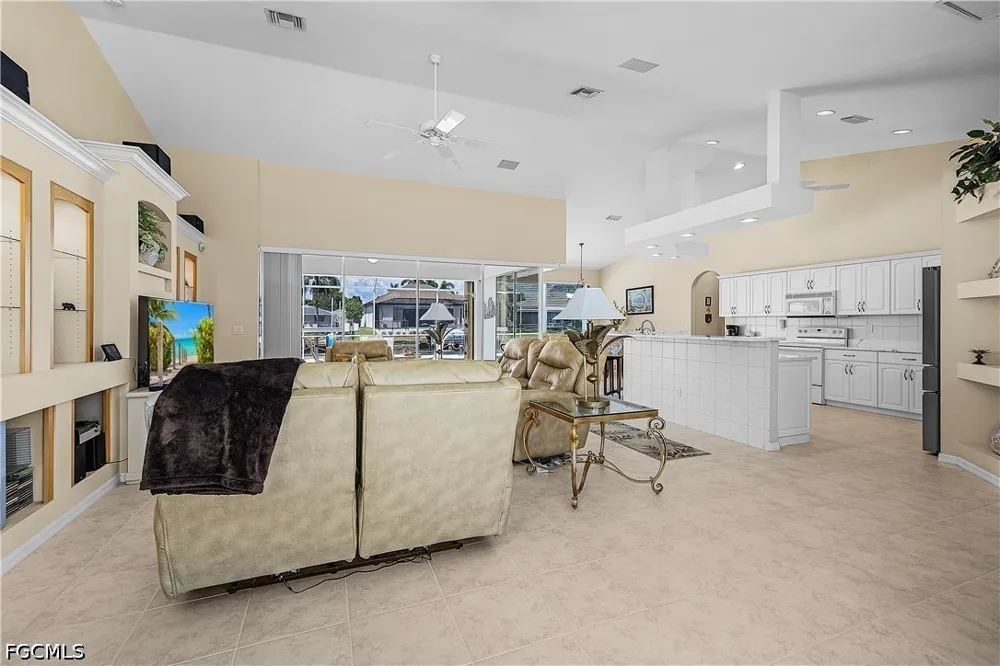 SE 21st Avenue Cape Coral, FL 33990