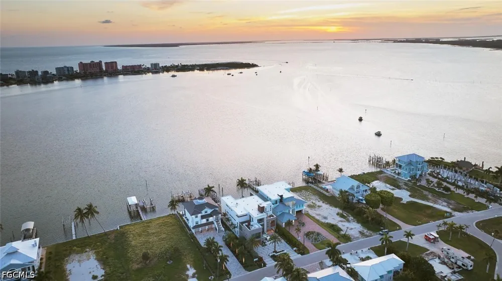 San Carlos Drive Fort Myers Beach, FL 33931