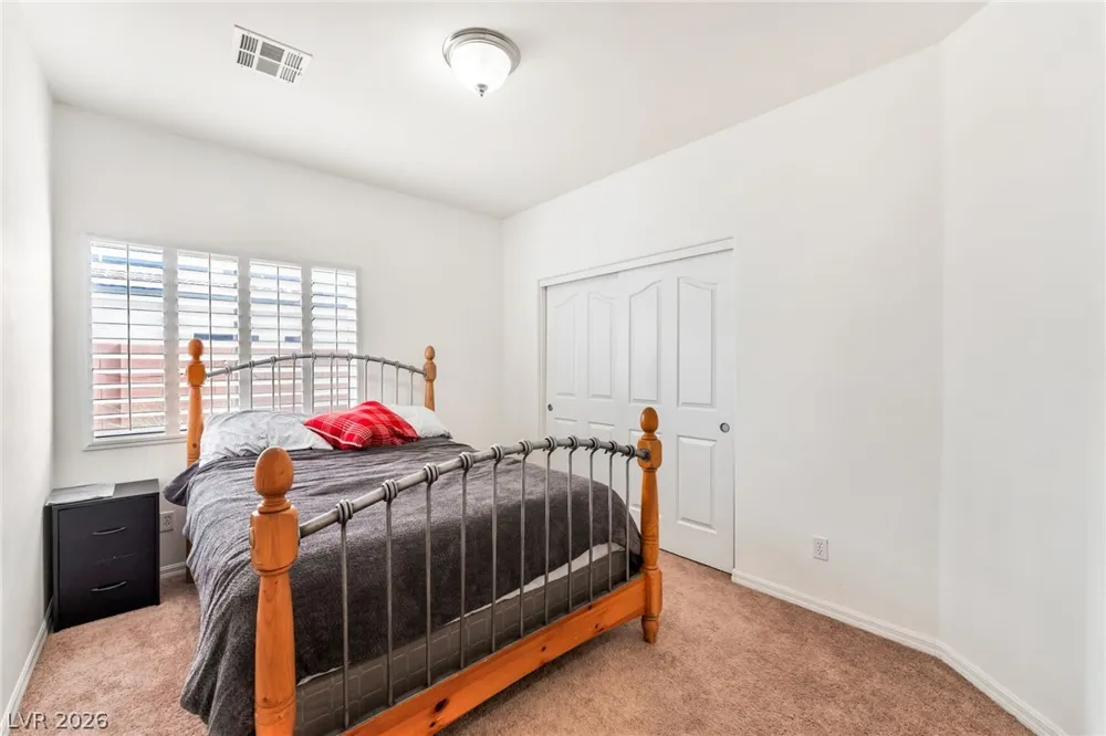 6450 Hughes Springs Drive Las Vegas, NV 89131