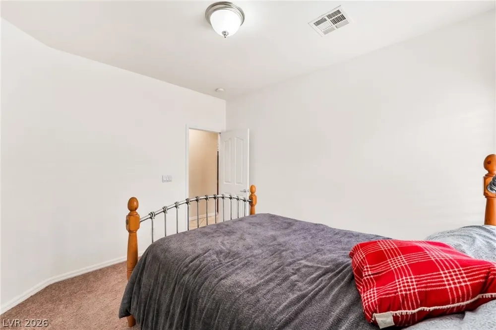 6450 Hughes Springs Drive Las Vegas, NV 89131