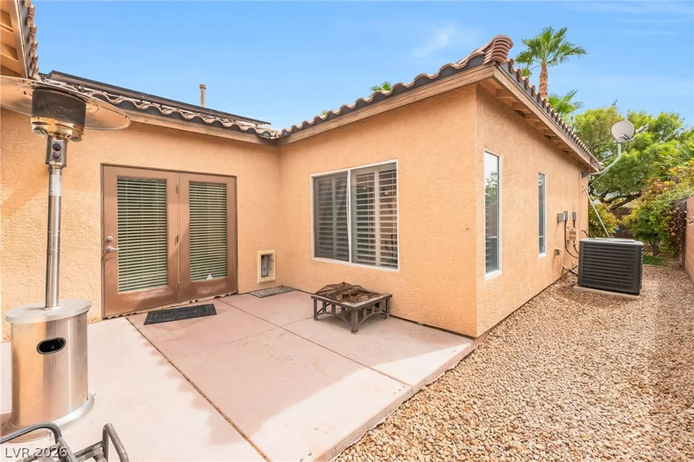 6450 Hughes Springs Drive Las Vegas, NV 89131