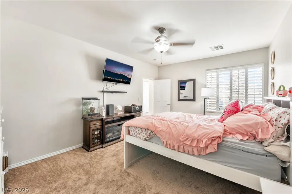 6450 Hughes Springs Drive Las Vegas, NV 89131