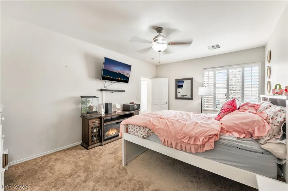 6450 Hughes Springs Drive Las Vegas, NV 89131
