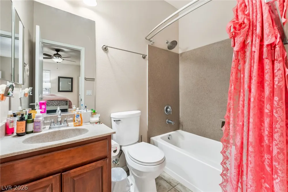 6450 Hughes Springs Drive Las Vegas, NV 89131